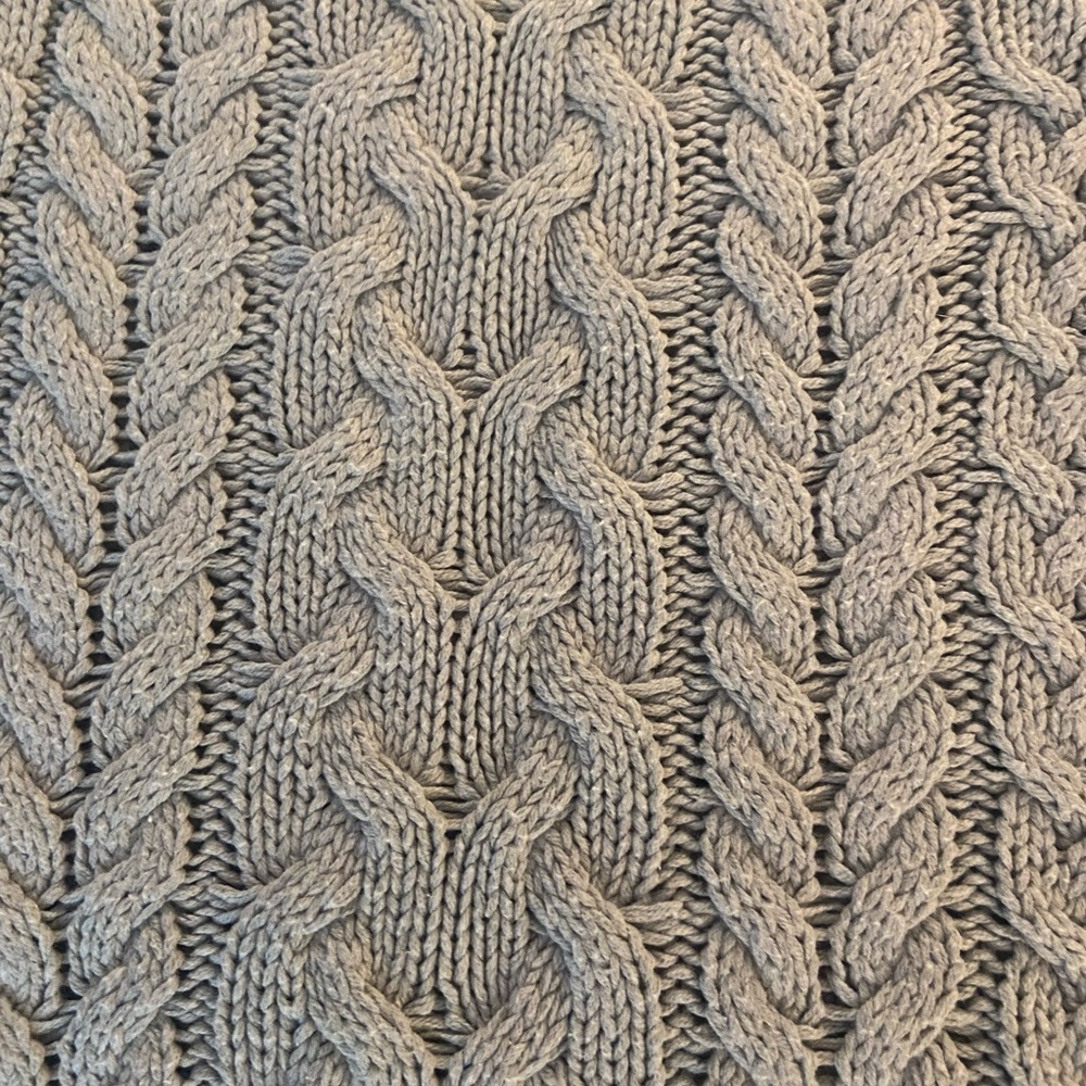 Aerie Gray Cable Knit Women's Sweater - Picture 6 of 8